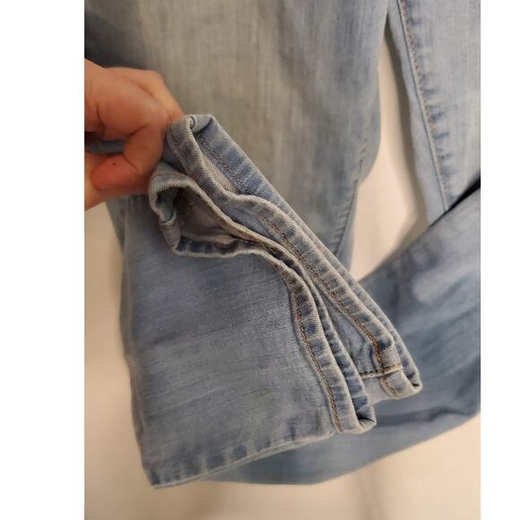 Levi's Slight Curve Classic Rise Straight Light Blue Denim Jeans Size 6 / 28 - Picture 9 of 10